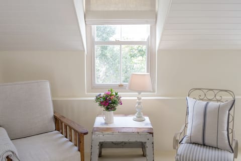 Superior Deluxe Double Room | Living area