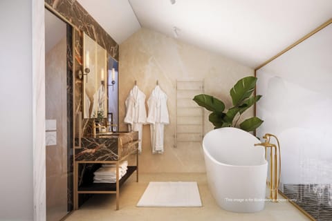 Deluxe Duplex Suite with Sea View | Bathroom | Shower, free toiletries, hair dryer, bathrobes