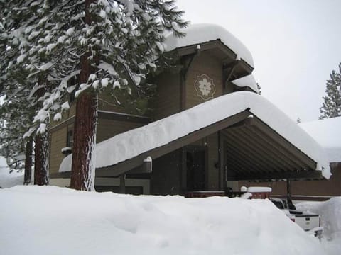 House, 4 Bedrooms | Exterior