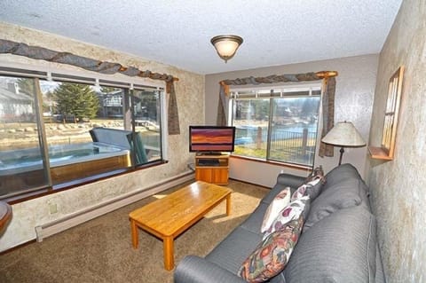 House, 4 Bedrooms | Interior