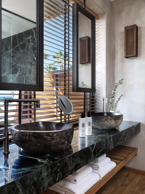 Minibar, in-room safe, desk, soundproofing