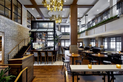 Breakfast, lunch and dinner served