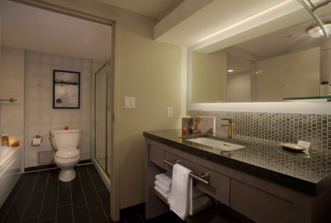 Free toiletries, towels