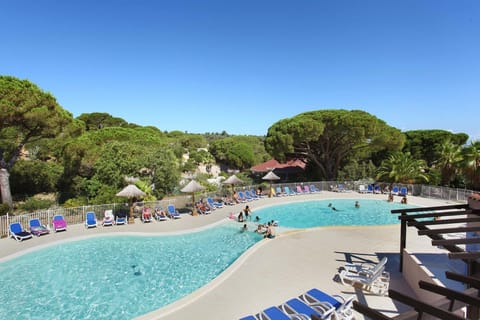 Holiday Home Swimming Pool
