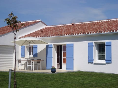 Holiday Home Exterior [summer]