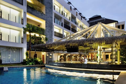 Outdoor pool, open 8:00 AM to 8:00 PM, free cabanas, pool umbrellas