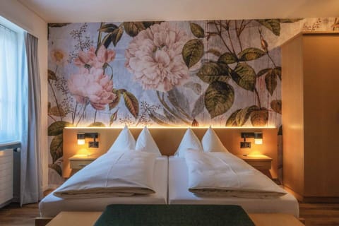 Family Quadruple Room, Multiple Beds | Hypo-allergenic bedding, desk, laptop workspace, soundproofing