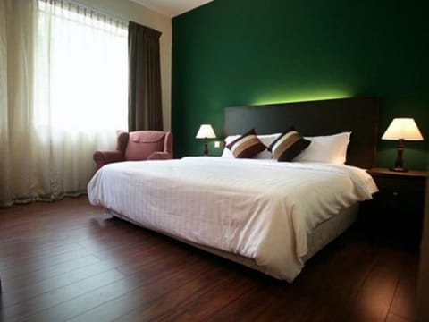 Studio | Desk, iron/ironing board, free WiFi, bed sheets