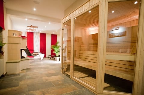 Thai massages, sports massages