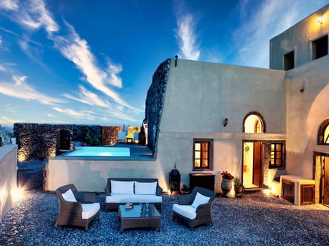 Holiday Home Exterior [summer]