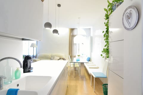 Apartment, 3 Bedrooms | Deep soaking bathtub