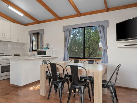 Standard 2 Bedroom Cabin - Not Pet Friendly | In-room dining