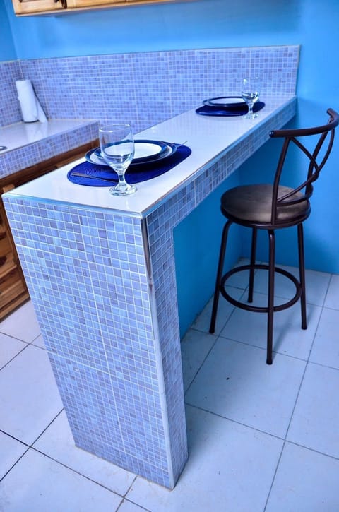 Exclusive Apartment, 1 Bedroom, Kitchen, Mountain View | In-room dining