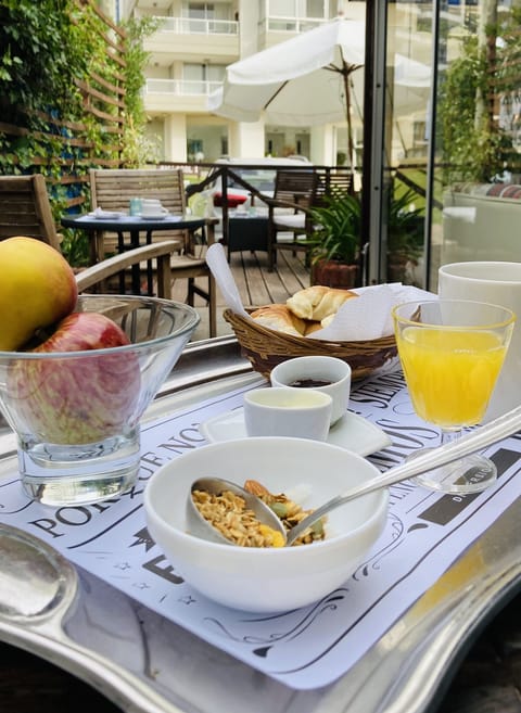 Breakfast meal