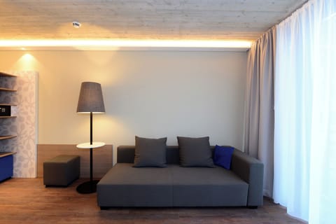 Superior Double Room | Hypo-allergenic bedding, minibar, in-room safe, desk