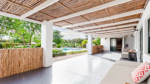 Royal Suite Eduard 32 | Terrace/patio