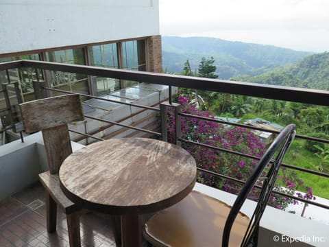 Room 306 | Balcony