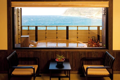 Ocean View Japanese Style Executive Room with Open-air Bath (Type A) | Beach/ocean view
