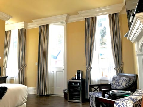 Deluxe King + Balcony | Premium bedding, free WiFi, bed sheets, wheelchair access