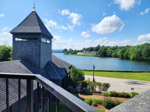 Executive Suite, Fireplace | View from room