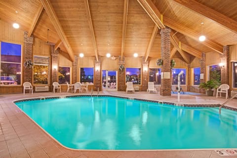 Indoor pool, open 8:00 AM to 10:00 PM, sun loungers