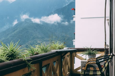 Deluxe Twin Room | Balcony