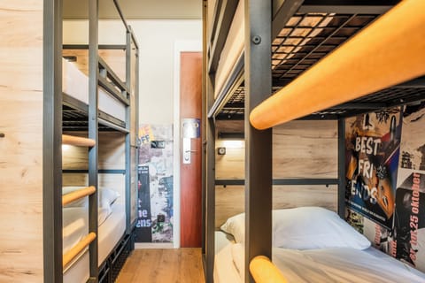 Desk, laptop workspace, free WiFi, bed sheets