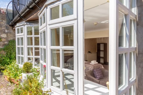 Room, Garden View | Desk, blackout drapes, iron/ironing board, free WiFi