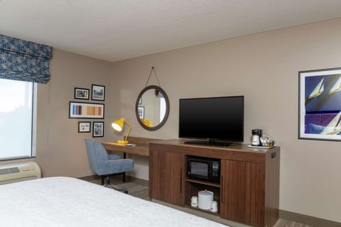 Iron/ironing board, free cribs/infant beds, rollaway beds, free WiFi