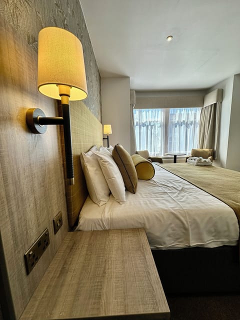 Deluxe Double Room | Premium bedding, desk, laptop workspace, iron/ironing board