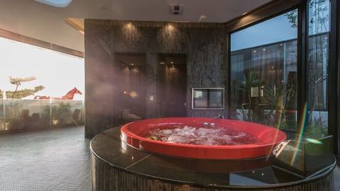 Deluxe Double Room | Jetted tub