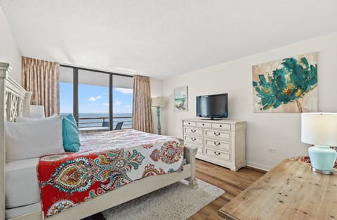 Condo, 2 Bedrooms, Beachfront | In-room safe, iron/ironing board, free wired internet, bed sheets