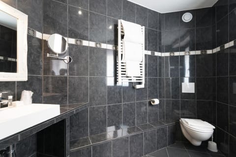 Free toiletries, hair dryer, towels