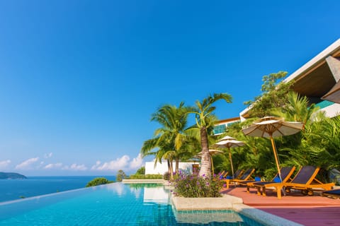 2 outdoor pools, pool umbrellas, sun loungers