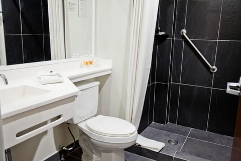 Shower, free toiletries, hair dryer, towels