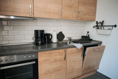 Apartment (medium) | In-room safe, laptop workspace, blackout drapes, soundproofing