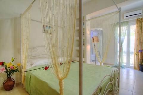 Villa Despina 2 | 4 bedrooms, premium bedding, in-room safe, iron/ironing board