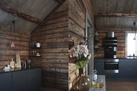 Design Cabin, 2 Bedrooms (Fisherman Cabin) | Premium bedding, pillowtop beds, soundproofing, iron/ironing board