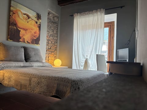 Economy Room | Premium bedding, in-room safe, cribs/infant beds, free WiFi