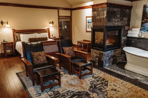 Serenity Cabin | Premium bedding, pillowtop beds, iron/ironing board, free WiFi