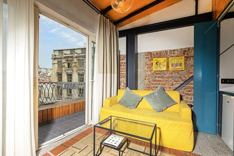 1 bedroom, premium bedding, minibar, in-room safe
