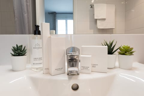 Free toiletries, hair dryer, towels