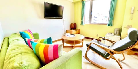 Wide Triple Room, Non Smoking | Free WiFi, bed sheets