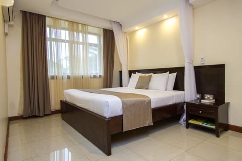 Superior Double Room | In-room safe, WiFi (free)