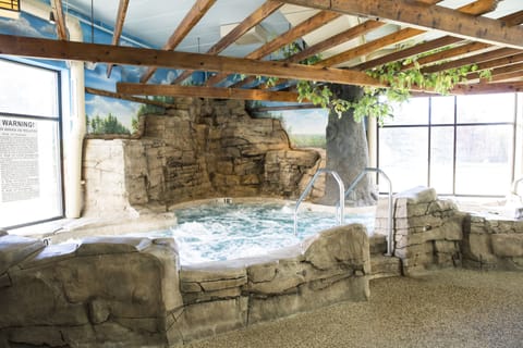 Indoor spa tub