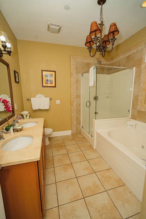 Room | Bathroom | Combined shower/tub, deep soaking tub, rainfall showerhead