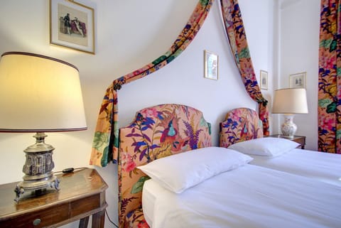 Apartment, 2 Bedrooms | 2 bedrooms, desk, free WiFi