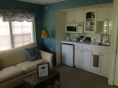 The Mango Suite | Private kitchenette