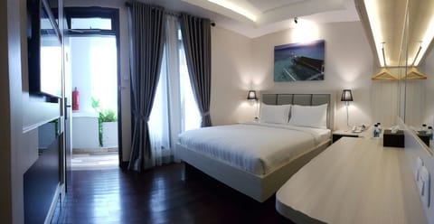 Exclusive Room | Desk, blackout drapes, WiFi (free)