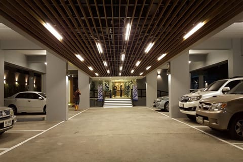 Free self parking